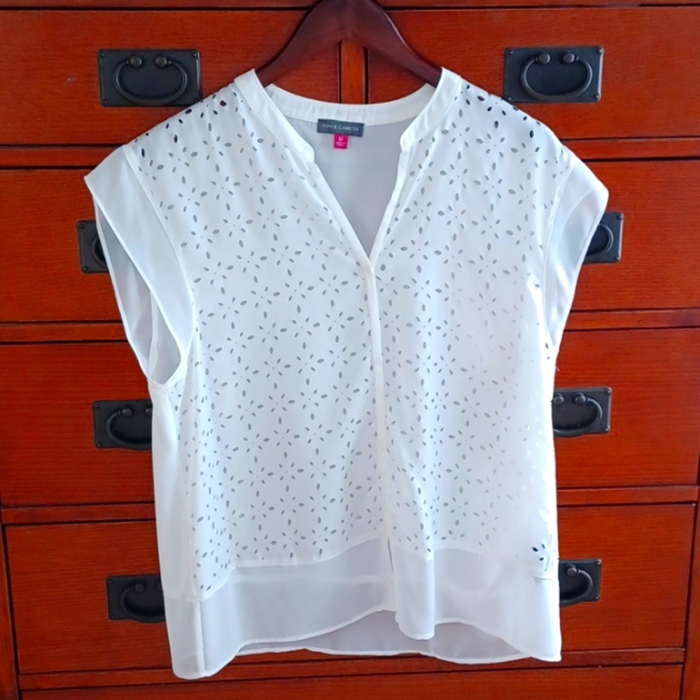 Vince Camuto laser cut floral white botton down top